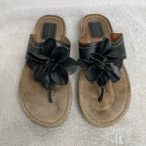 Clarks Artisan Womens Black Leather Flower Wedge Platform Sandals Size 6 Coastal